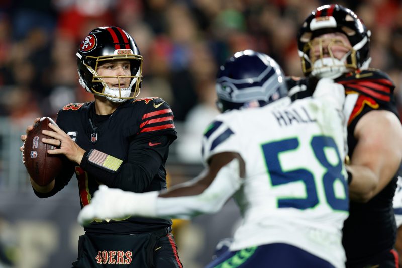 Brock Purdy injury update: 49ers QB suffers stinger in loss